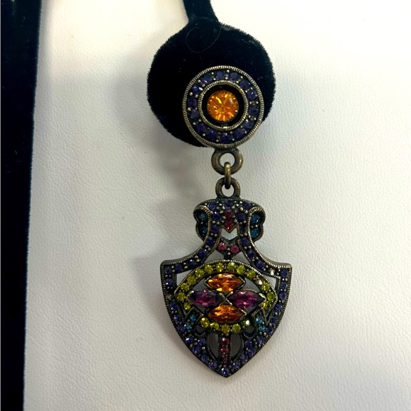 Vintage Heidi Daus Swarovski crystal design brass tone drop style stud earrings - Picture 2 of 5